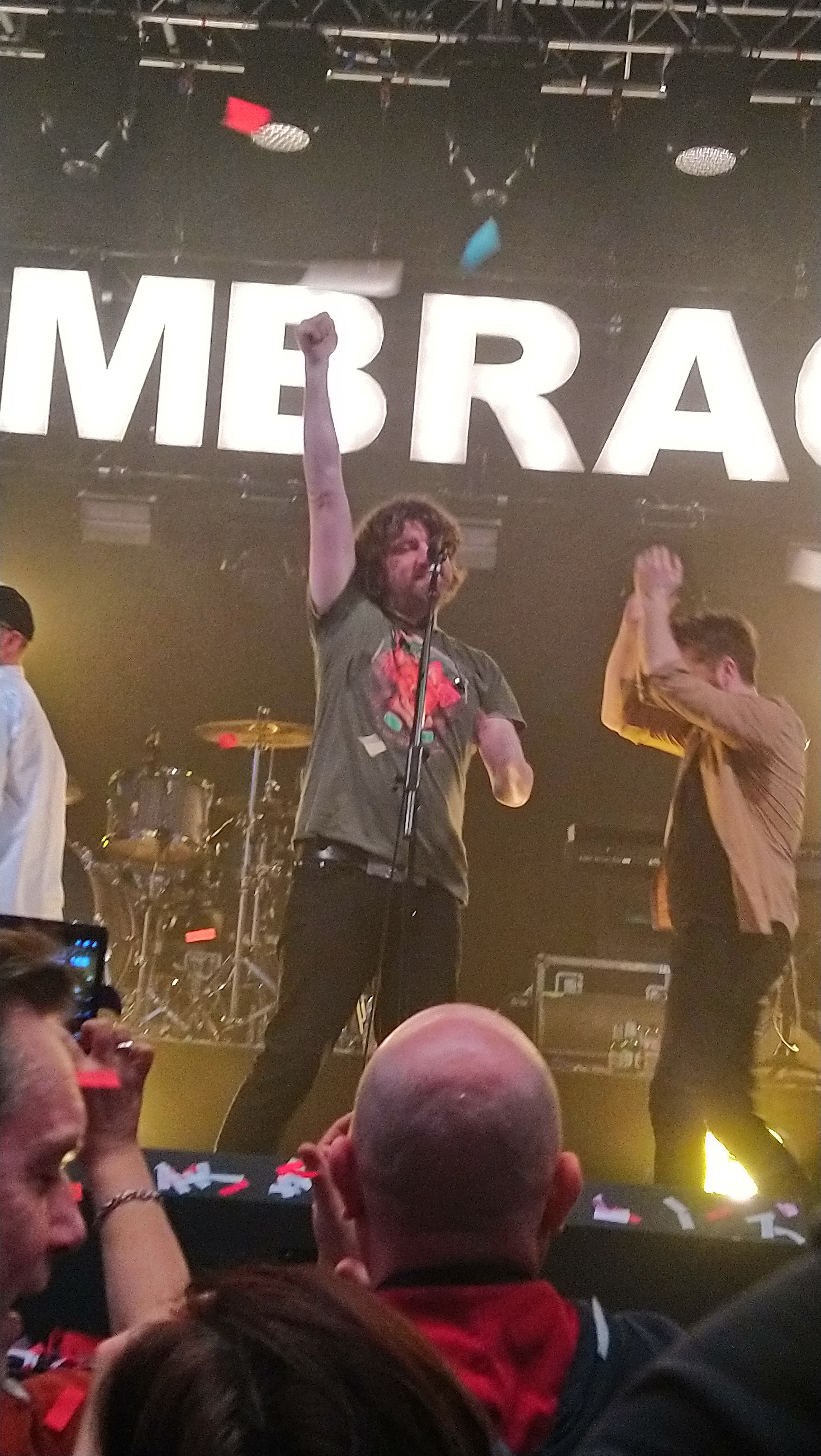 37,35,307,318.691559